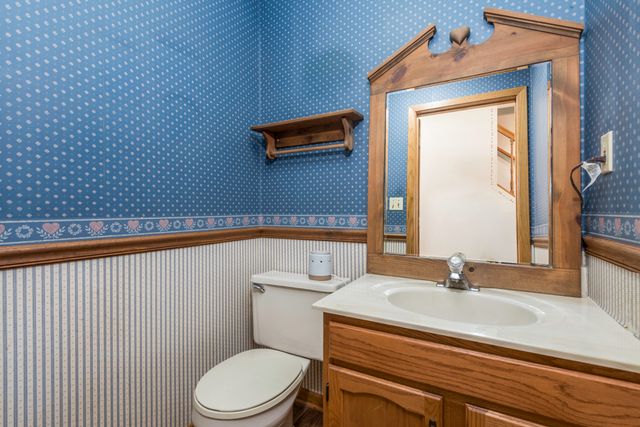 512 Cavin Avenue, Winthrop Harbor, IL 60096