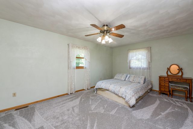 512 Cavin Avenue, Winthrop Harbor, IL 60096
