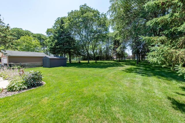 512 Cavin Avenue, Winthrop Harbor, IL 60096