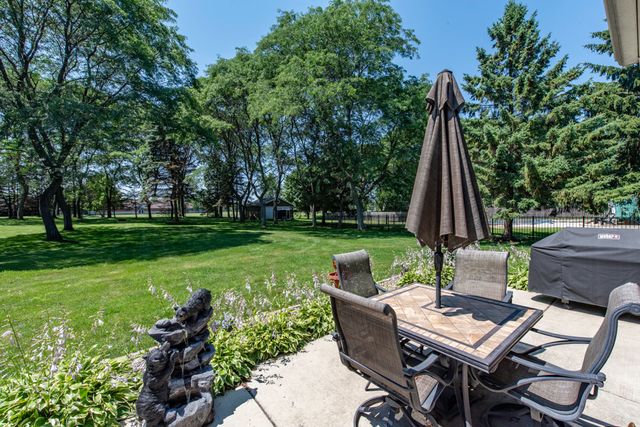 512 Cavin Avenue, Winthrop Harbor, IL 60096