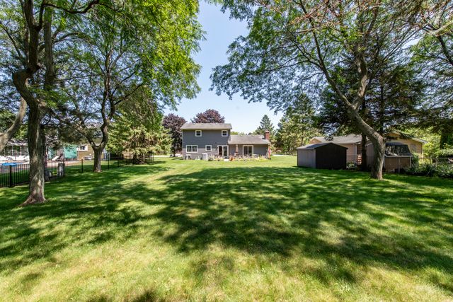 512 Cavin Avenue, Winthrop Harbor, IL 60096