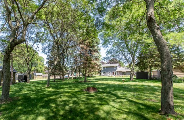 512 Cavin Avenue, Winthrop Harbor, IL 60096