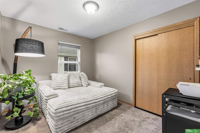 4018 N 26 Street, Omaha, NE 68111