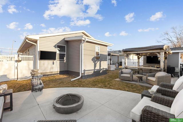 4018 N 26 Street, Omaha, NE 68111