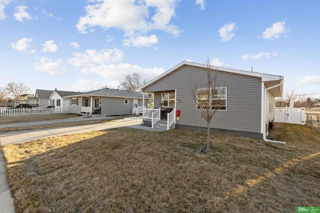 4018 N 26 Street, Omaha, NE 68111