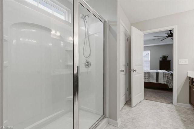 633 Mahogany Drive, Thomasville, NC 27360