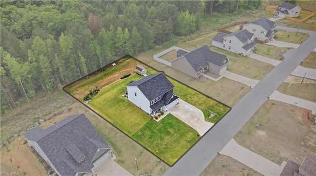 633 Mahogany Drive, Thomasville, NC 27360