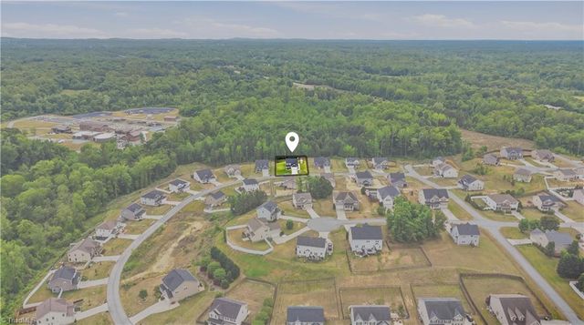 633 Mahogany Drive, Thomasville, NC 27360
