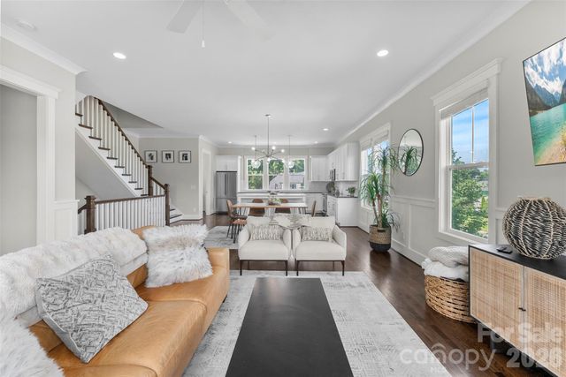 543 Greystone Road, Charlotte, NC 28209