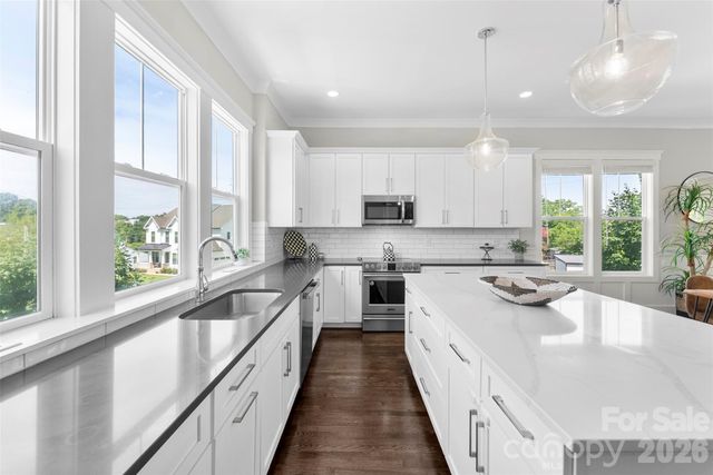 543 Greystone Road, Charlotte, NC 28209