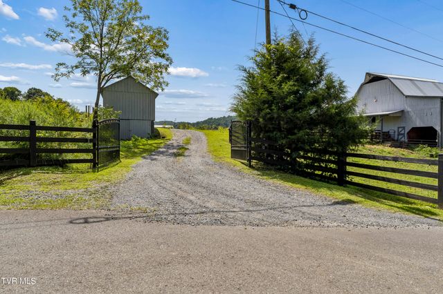 143 Watauga Flats Road, Johnson City, TN 37601