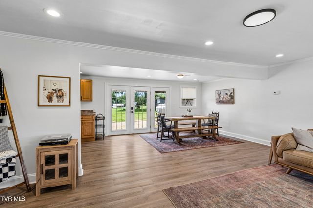 143 Watauga Flats Road, Johnson City, TN 37601