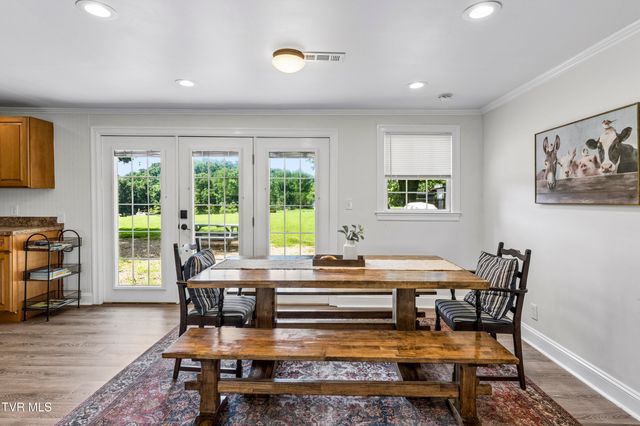 143 Watauga Flats Road, Johnson City, TN 37601