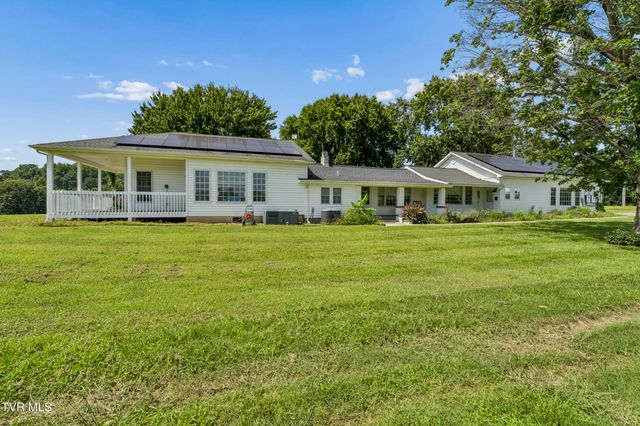 143 Watauga Flats Road, Johnson City, TN 37601
