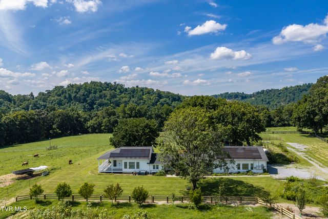 143 Watauga Flats Road, Johnson City, TN 37601