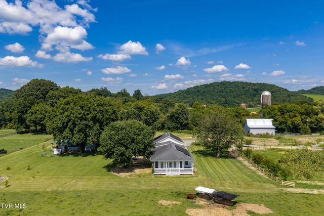 143 Watauga Flats Road, Johnson City, TN 37601