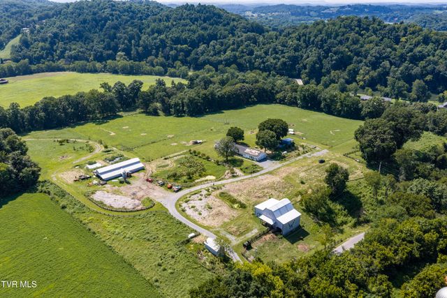 143 Watauga Flats Road, Johnson City, TN 37601