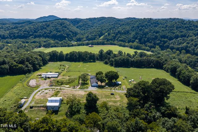143 Watauga Flats Road, Johnson City, TN 37601
