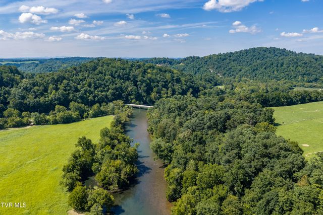 143 Watauga Flats Road, Johnson City, TN 37601
