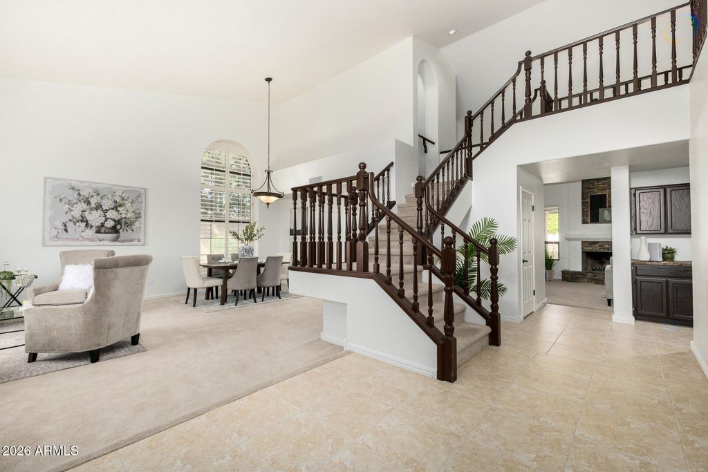 Image 2 of property listing at 3326 E ROCKY SLOPE Drive, Phoenix, AZ 85044