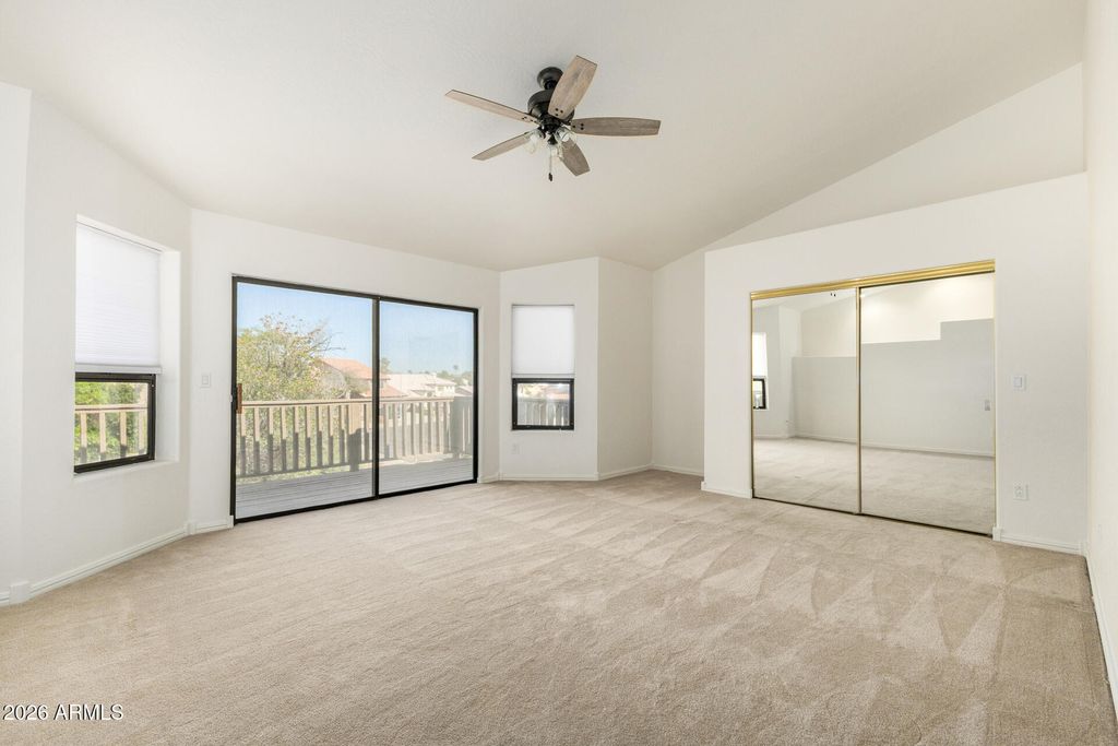 Image 20 of property listing at 3326 E ROCKY SLOPE Drive, Phoenix, AZ 85044