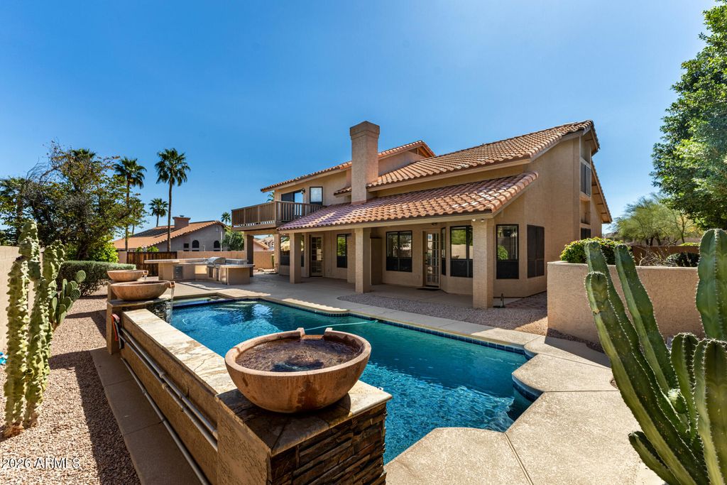 Image 23 of property listing at 3326 E ROCKY SLOPE Drive, Phoenix, AZ 85044