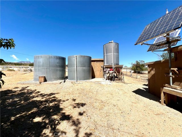 31210 Libra, Llano, CA 93544