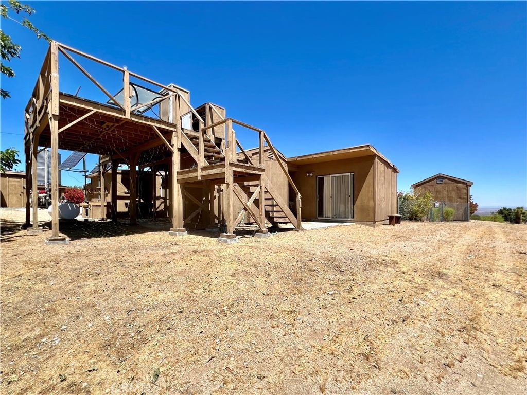 31210 Libra, Llano, CA 93544