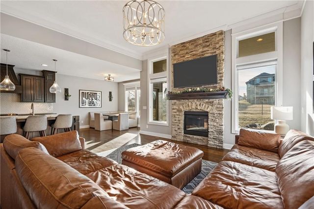 13105 W 171st Street, Overland Park, KS 66221