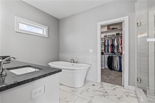 13105 W 171st Street, Overland Park, KS 66221