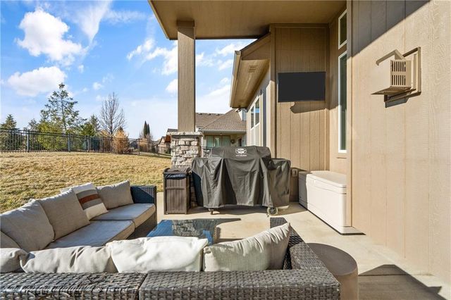 13105 W 171st Street, Overland Park, KS 66221