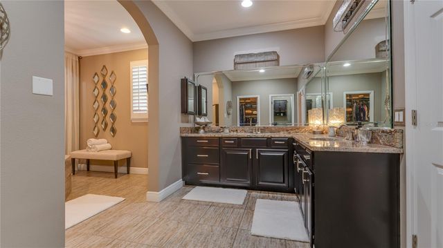 105 MOBBLY BAY DRIVE, Oldsmar, FL 34677