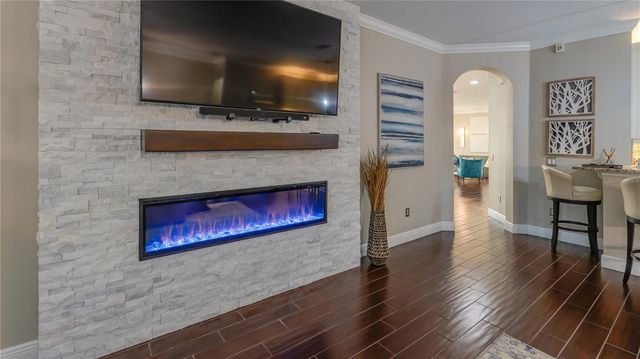 105 MOBBLY BAY DRIVE, Oldsmar, FL 34677