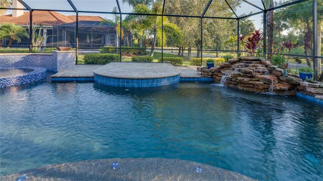 105 MOBBLY BAY DRIVE, Oldsmar, FL 34677
