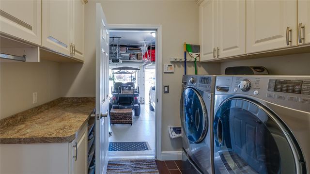 105 MOBBLY BAY DRIVE, Oldsmar, FL 34677
