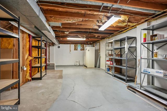 405 E HIGH ST, Clayton, NJ 08312