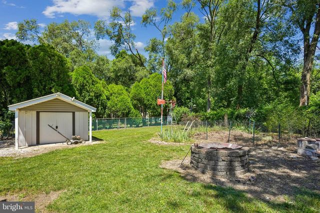 405 E HIGH ST, Clayton, NJ 08312