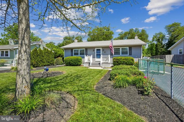 405 E HIGH ST, Clayton, NJ 08312