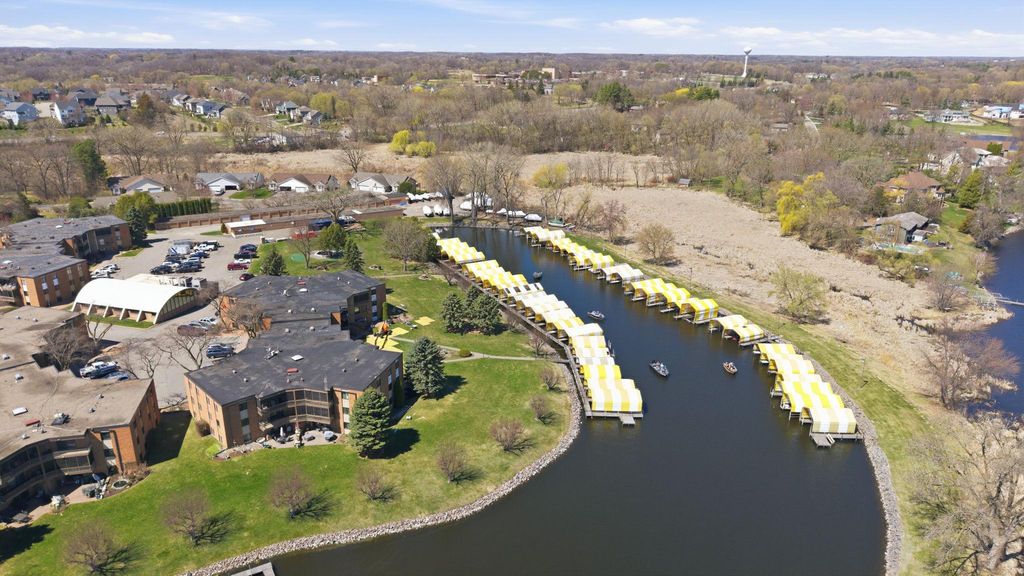 5440 Three Points Boulevard 523, Mound, MN 55364 — exterior