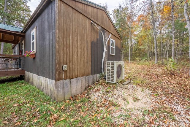 20784 County Road 207, Eminence, MO 65466