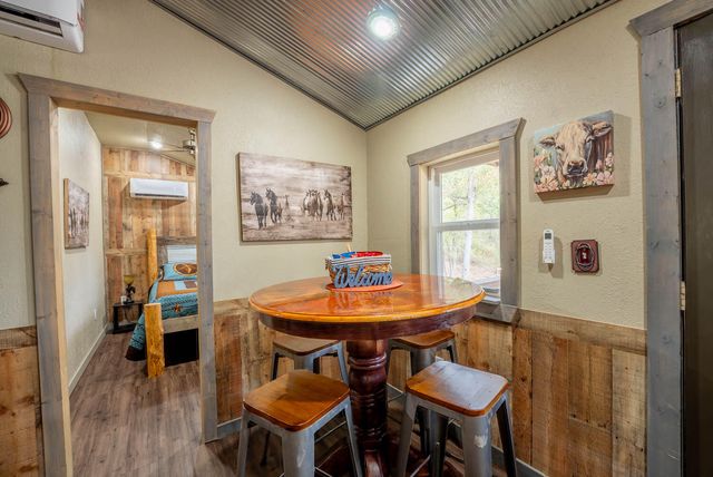 20784 County Road 207, Eminence, MO 65466