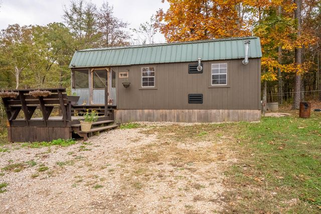 20784 County Road 207, Eminence, MO 65466
