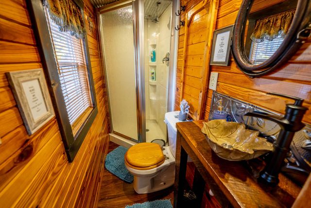 20784 County Road 207, Eminence, MO 65466