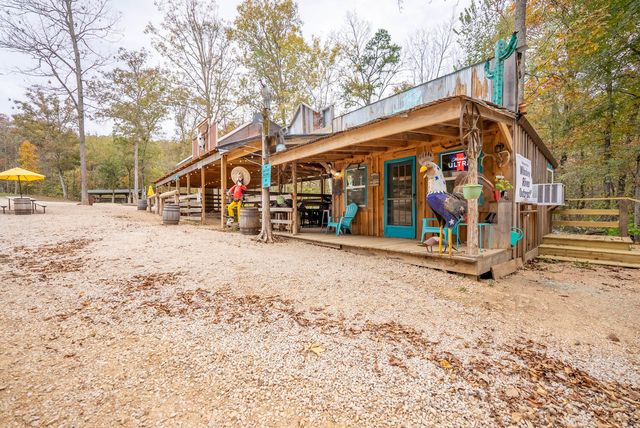 20784 County Road 207, Eminence, MO 65466