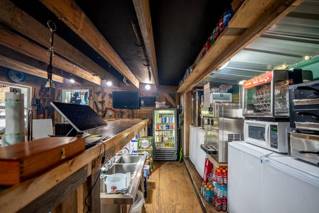 20784 County Road 207, Eminence, MO 65466