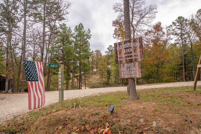 20784 County Road 207, Eminence, MO 65466