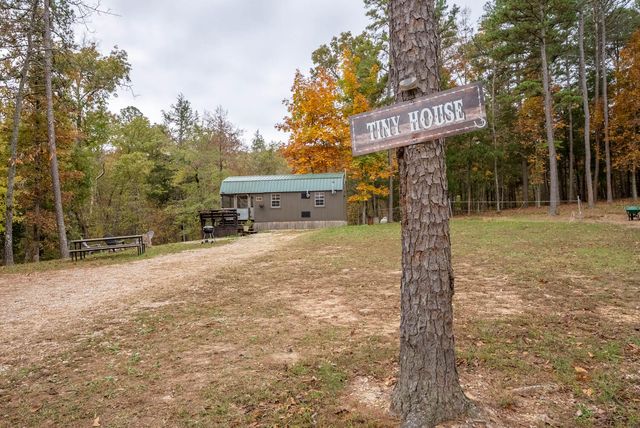 20784 County Road 207, Eminence, MO 65466