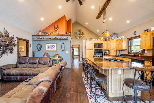 20784 County Road 207, Eminence, MO 65466