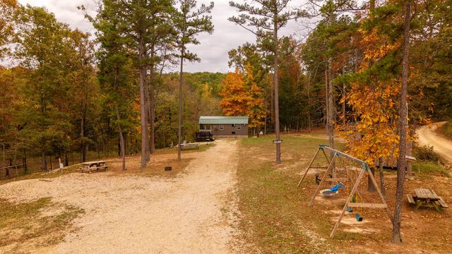 20784 County Road 207, Eminence, MO 65466