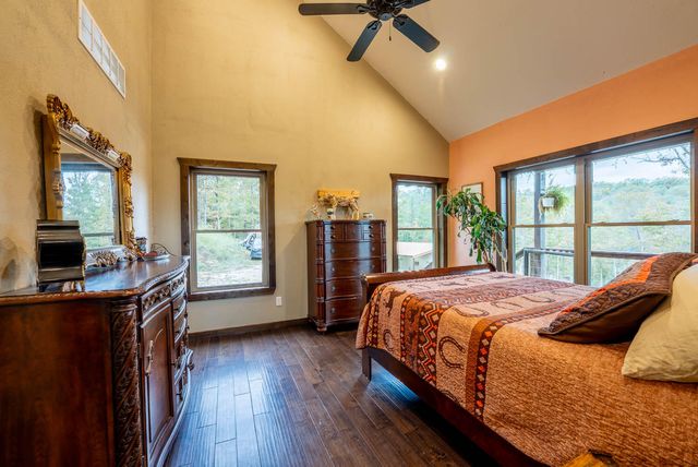 20784 County Road 207, Eminence, MO 65466